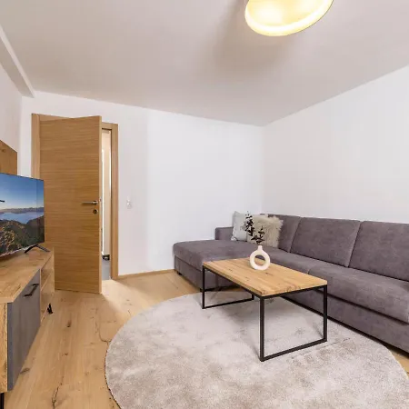 Appartamento Austria-2 By Interhome